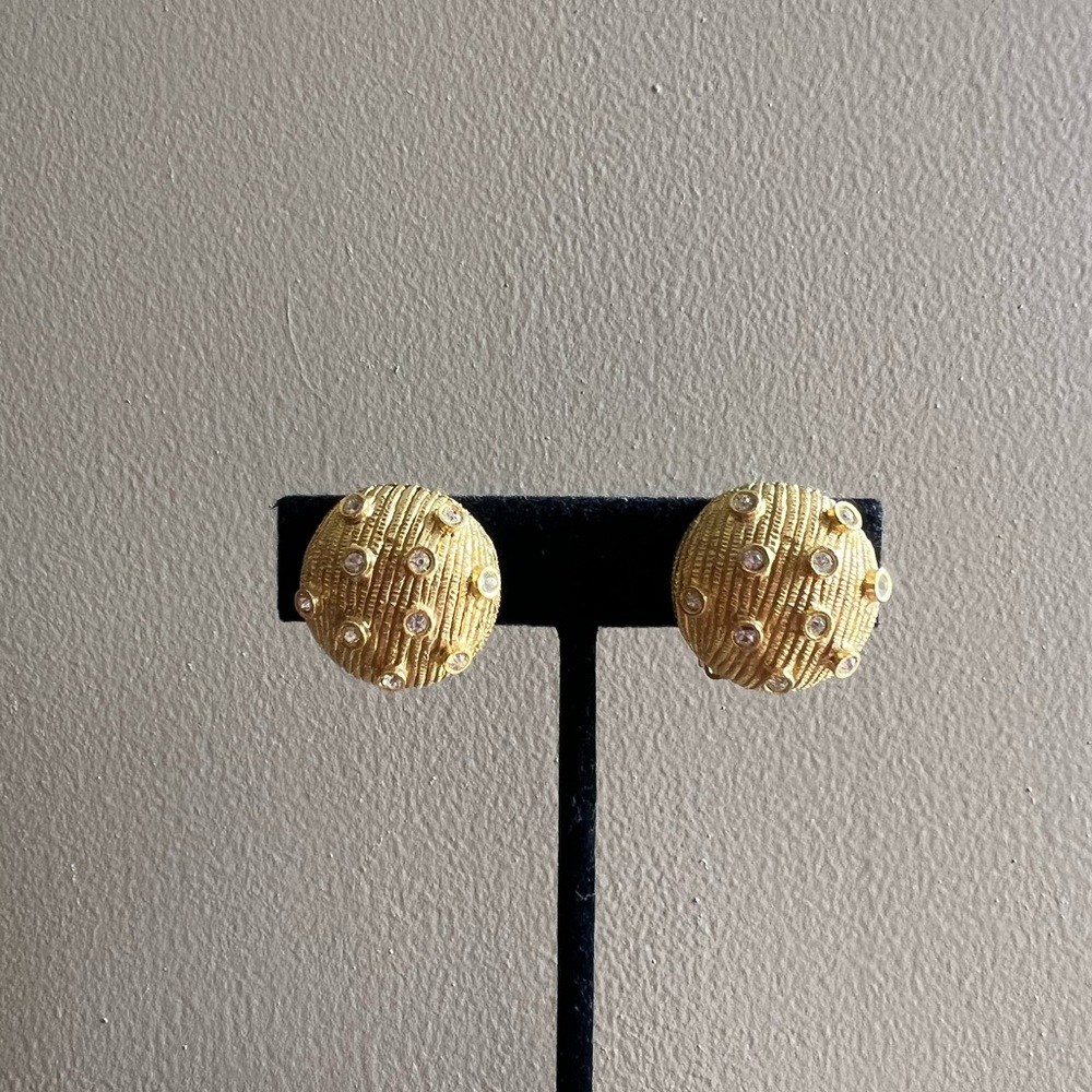 Vintage Clip On Earrings